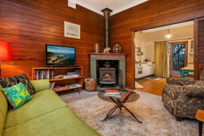 Allambee Cottage - a place of rest, Katoomba